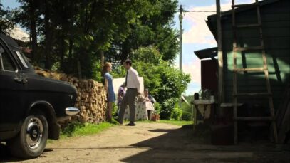 Смотреть фильм онлайн » »     Долги