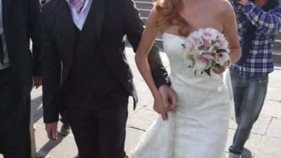 ad3840eba4870b1e026a69e372cbb918_cropped_1332x1998-688×1032