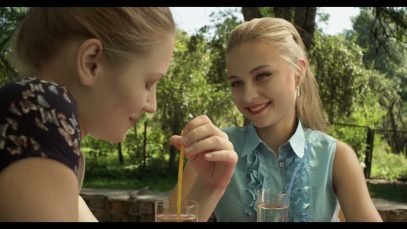 Смотреть фильм онлайн «За лучшей ….  » 2016